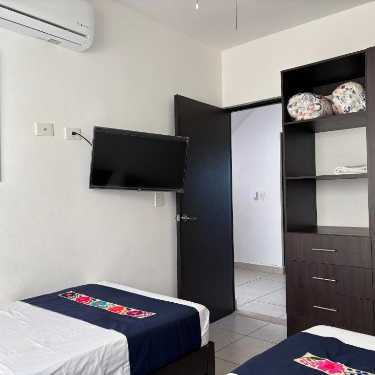 CasaMEXH Lunamar - Despierta, toma café en la 5ta Av, explora Xcaret, experimenta Tulum o algún cenote cercano - Unas vacaciones extraordinarias para tu familia y tus amigos - Three-Bedroom Villa - 23