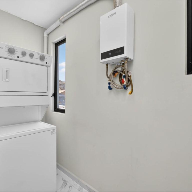 Unit Berengena Romantic Zone - Studio with Balcony - 19