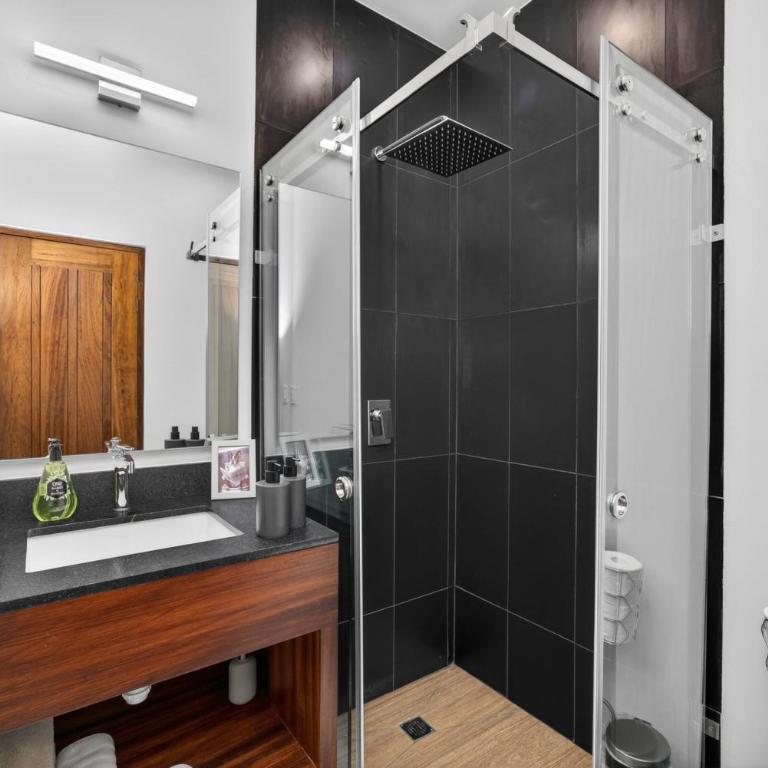 Unit Berengena Romantic Zone - Studio with Balcony - 5