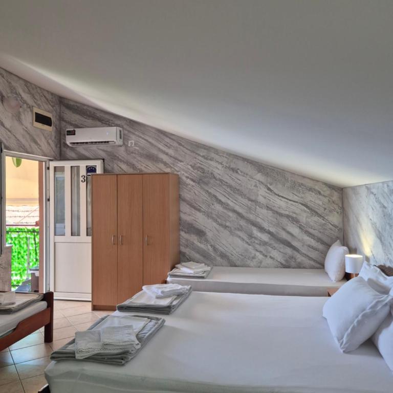 Apartmani MILOVIC - Četvorokrevetna Soba sa Pogledom na More - 2