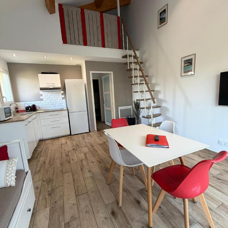 Presqu ile de Giens Maison T3 avec jardin et climatisee - Two-Bedroom House - 4