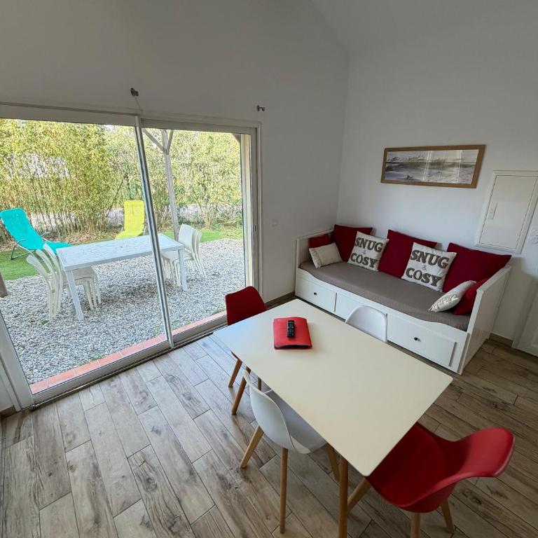 Presqu ile de Giens Maison T3 avec jardin et climatisee - Two-Bedroom House - 16