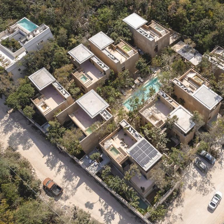3BR Home in Gated Community with Private Rooftop Plunge Pool, Grill & Shared Pool - Villa - 27