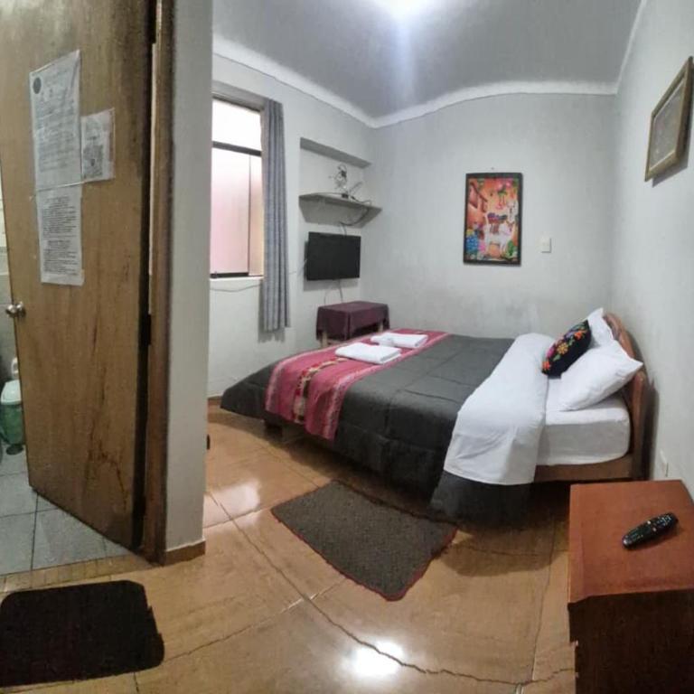 La Casa de Hannah - Double Room with Private Bathroom - 10