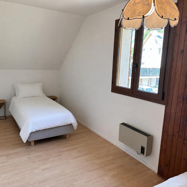 5 bedroom house - swimming pool - jacuzzi - center of town - Chalet - 14