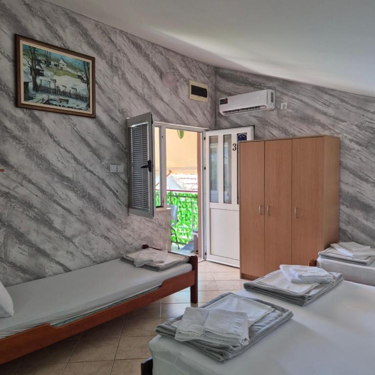 Apartmani MILOVIC - Četvorokrevetna Soba sa Pogledom na More - 7