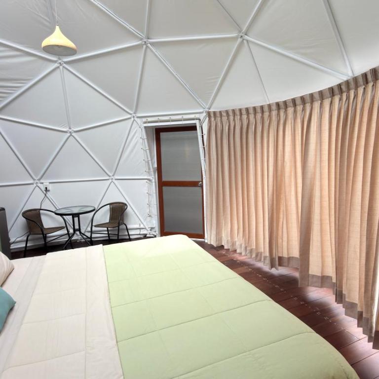 Shapaja Glamping - Deluxe Double or Twin Room with Spa Bath - 10