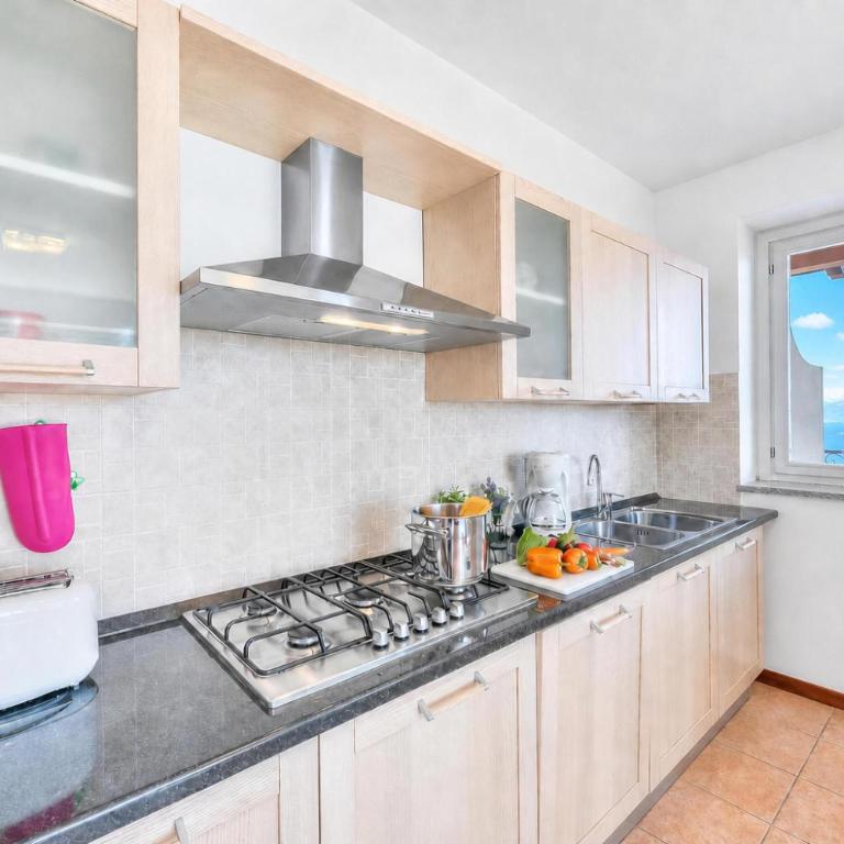 Penthouse The Magnifique View - Happy Rentals - Apartment with Lake View - 5