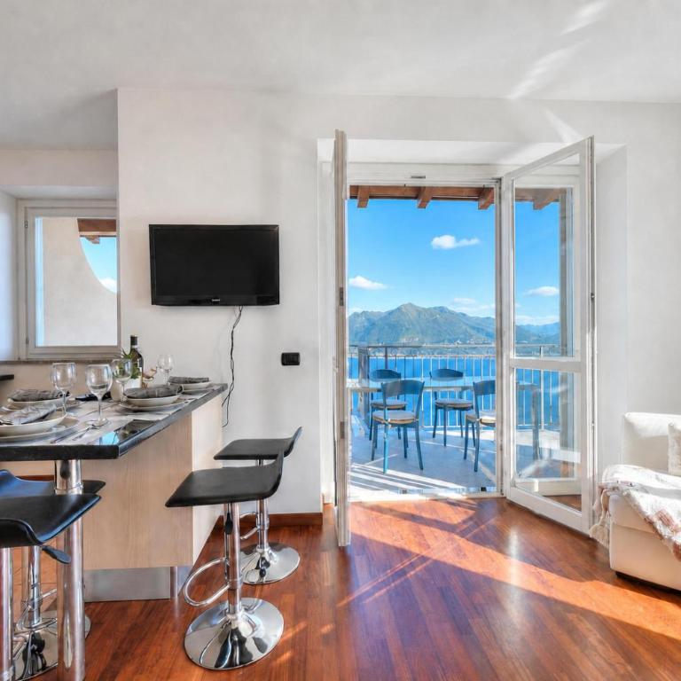 Penthouse The Magnifique View - Happy Rentals - Apartment with Lake View - 17