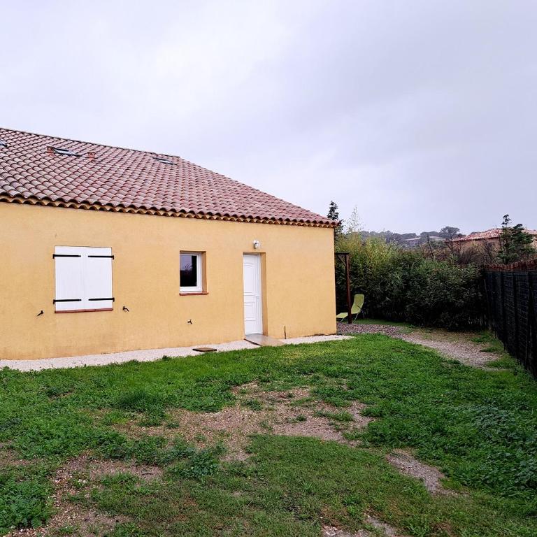 Presqu ile de Giens Maison T3 avec jardin et climatisee - Two-Bedroom House - 23