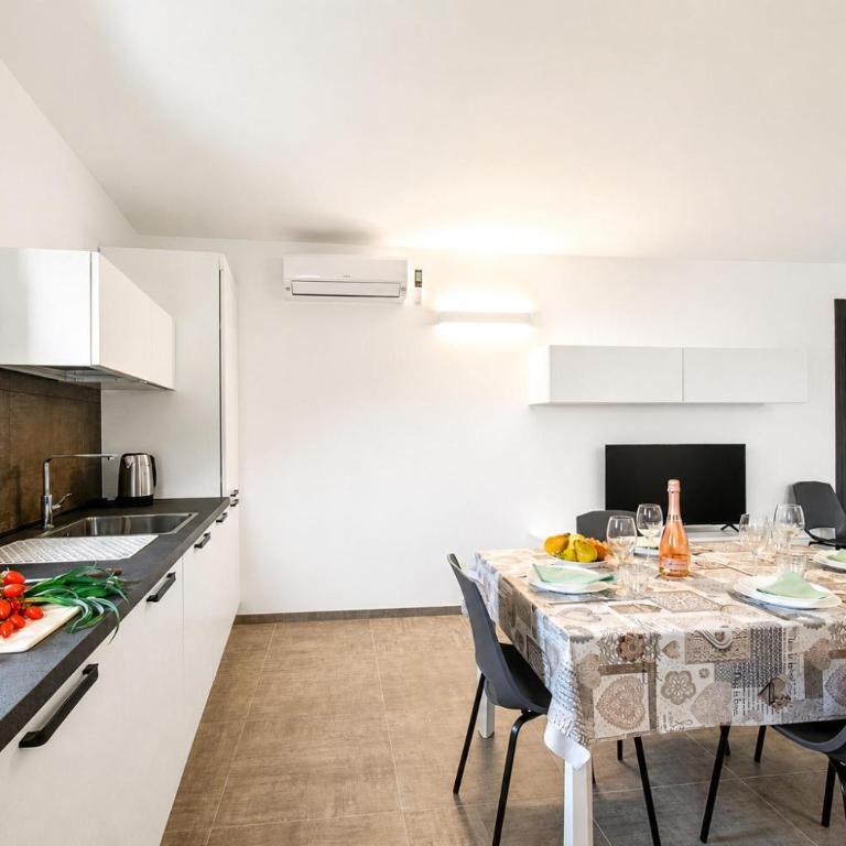 Appartamento Borgo Pastoedo near Lake Tenno - Happy Rentals - Appartement - Vue sur Lac - 11