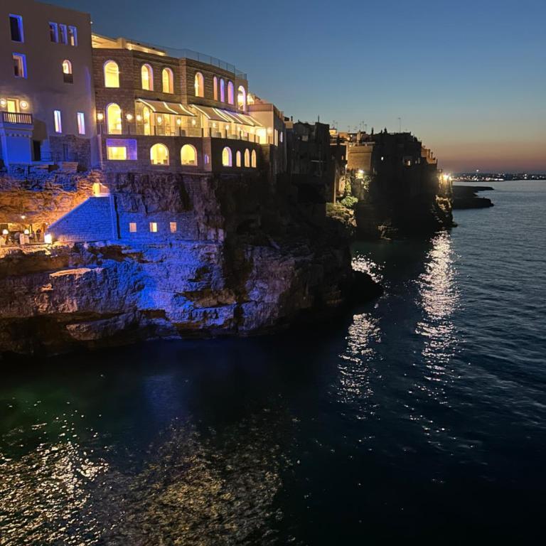CASA MARLEO al Mare - Two-Bedroom Apartment with Balcony and Sea View - 22
