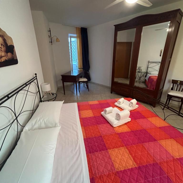 CASA MARLEO al Mare - Two-Bedroom Apartment with Balcony and Sea View - 10