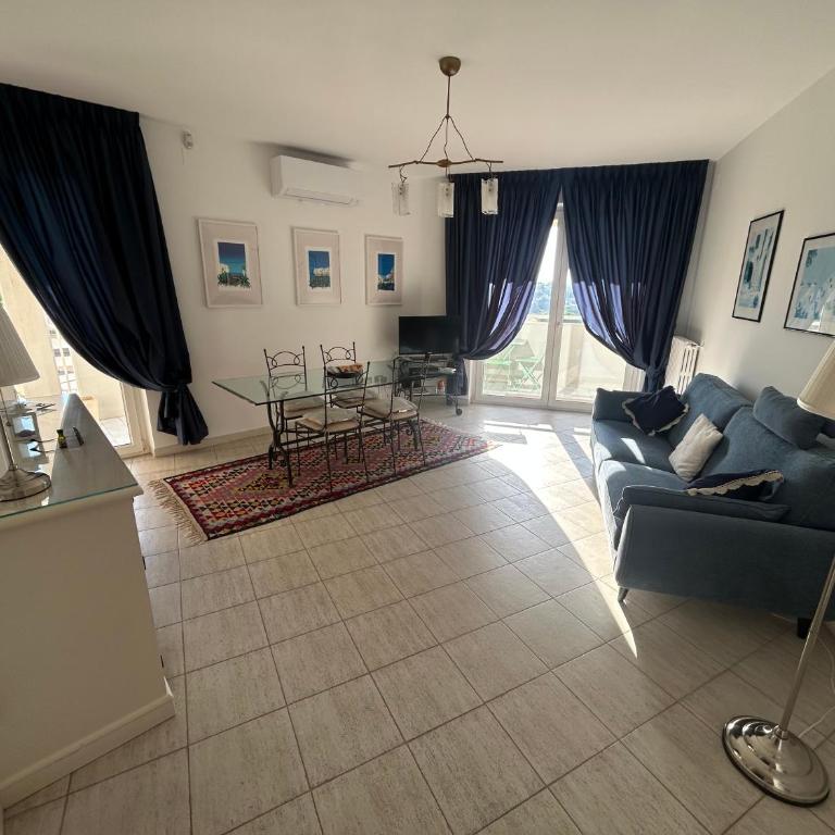 CASA MARLEO al Mare - Two-Bedroom Apartment with Balcony and Sea View - 4