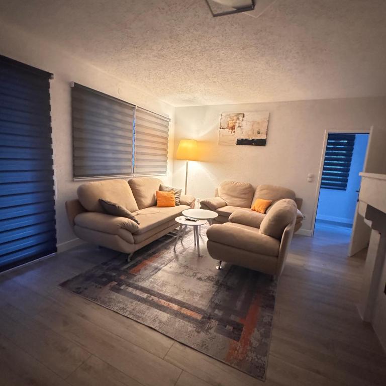 Villa RELAX Miševići - Vila sa 3 Spavaće Sobe - 4
