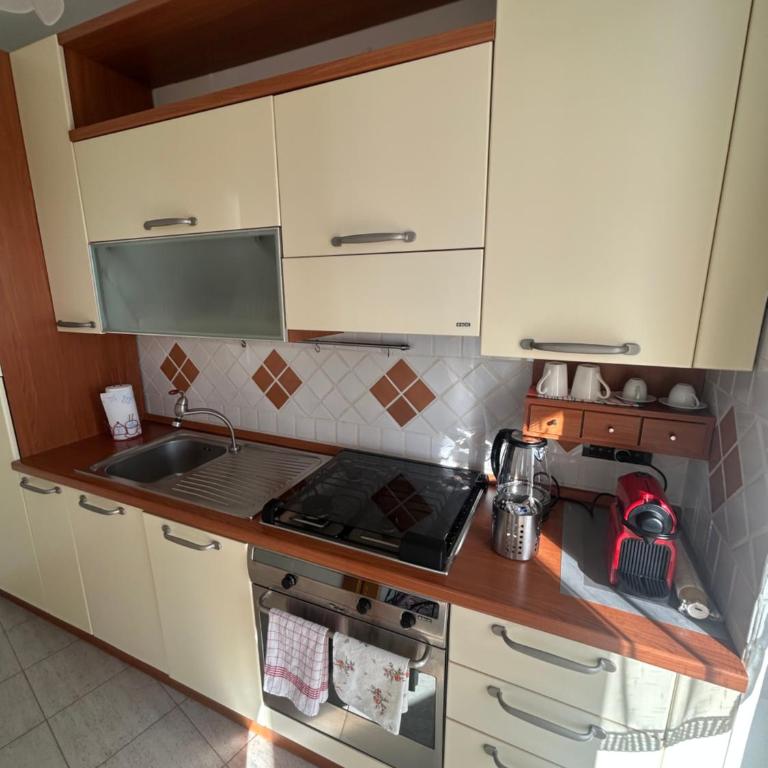 CASA MARLEO al Mare - Two-Bedroom Apartment with Balcony and Sea View - 8