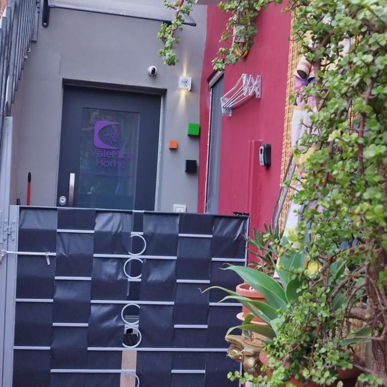 ValeMire Home - One-Bedroom Apartment - 25