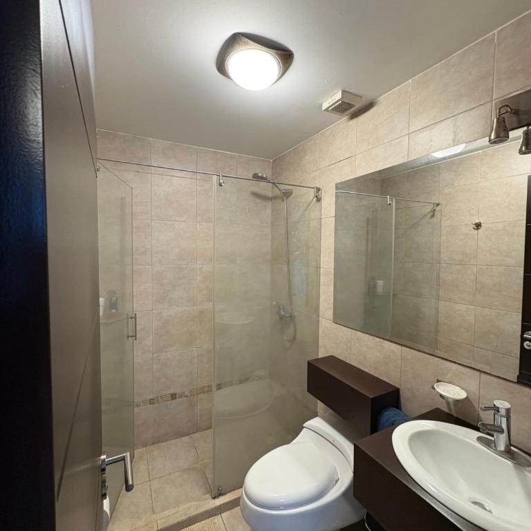 Hermoso Departamento en Quito La Carolina - Two-Bedroom Apartment - 6
