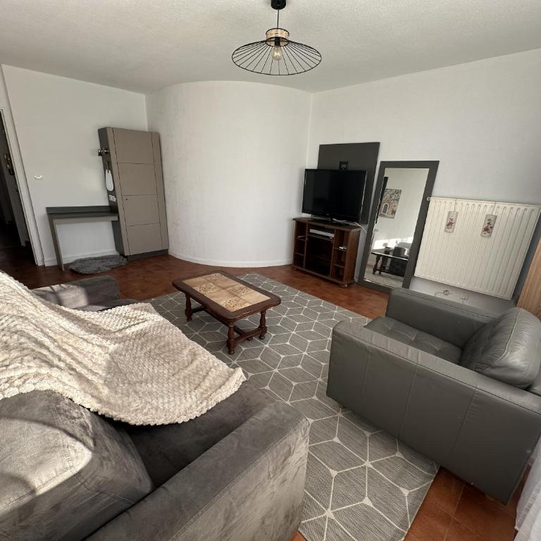 Casa LynaeL Saint Roch - Two-Bedroom Apartment - 2