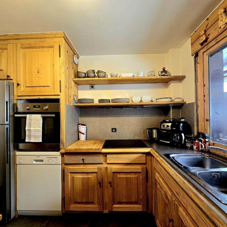 Charming duplex in Hameau des Pistes - ski inout - Apartamento - 26