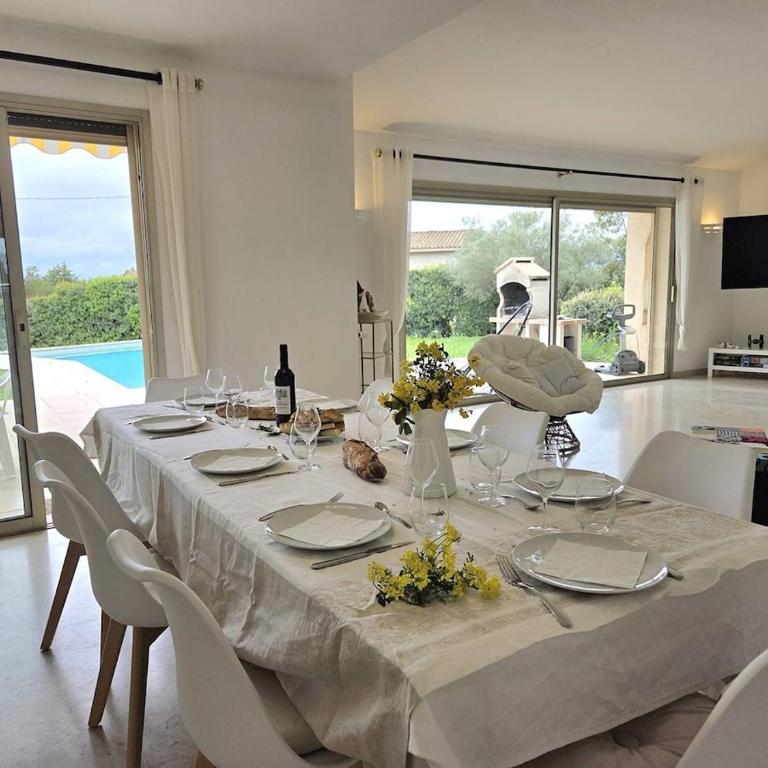 Villa 5P jardin Piscine wifi clim proche village Mouans sartoux et cannes - Casa de 4 dormitorios - 47
