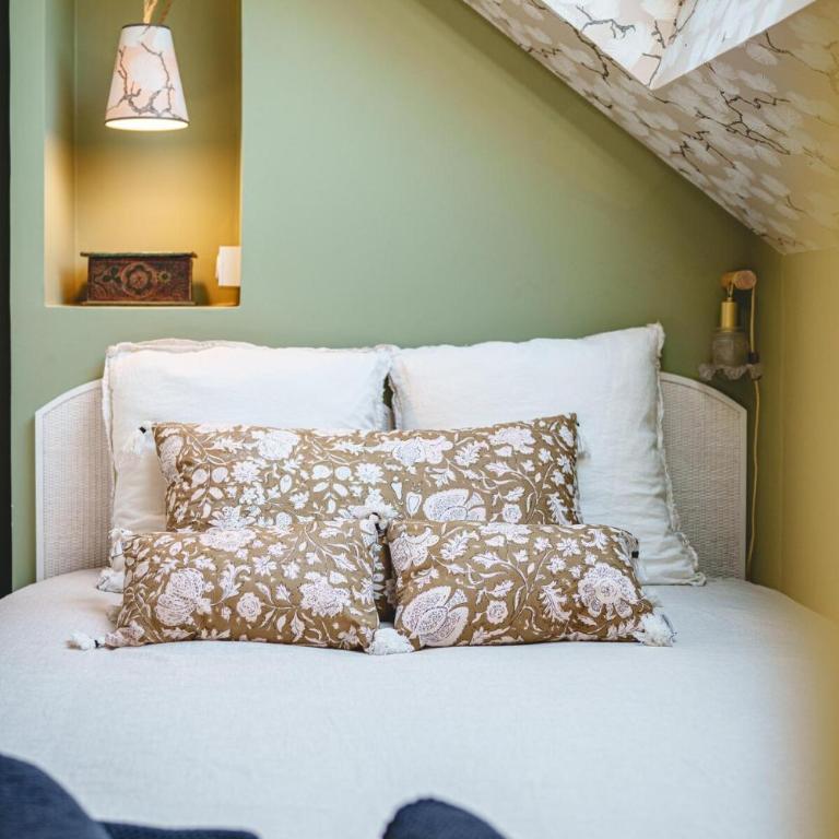 La Maison dAmbre-Jacuzzi-Sauna-Clim-4chambres - Maison de Vacances - 50