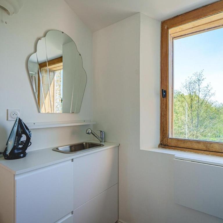 La Maison dAmbre-Jacuzzi-Sauna-Clim-4chambres - Maison de Vacances - 69