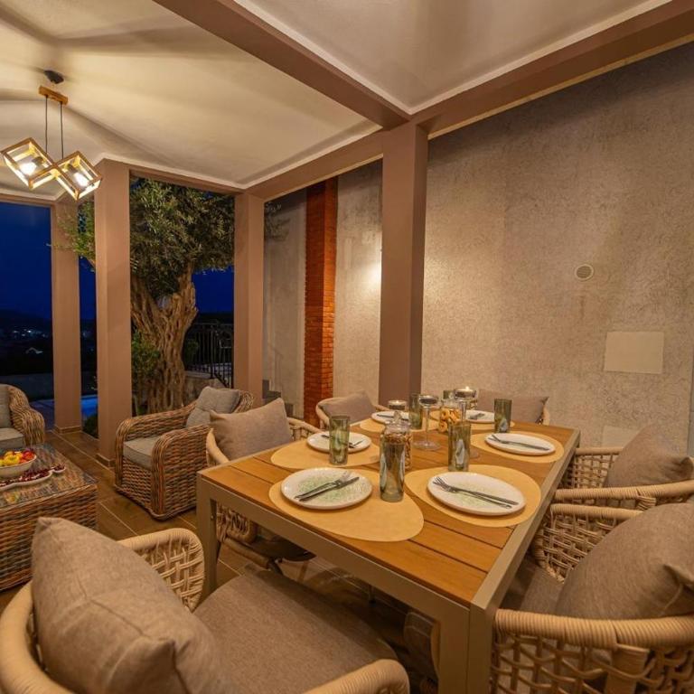 Guest House Luksic - Two-Bedroom House - 23