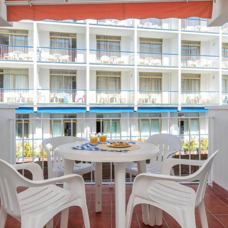 ¡A pie de todo Luz Balcón y Playa en Tossa - Apartamento - 24
