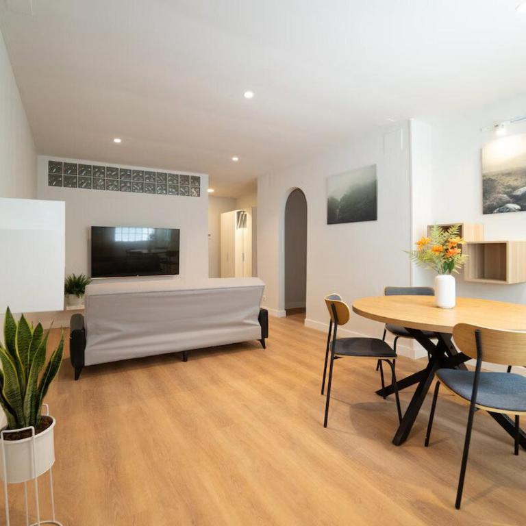 Sants centro: terraza y calma urbana - Apartamento - 13