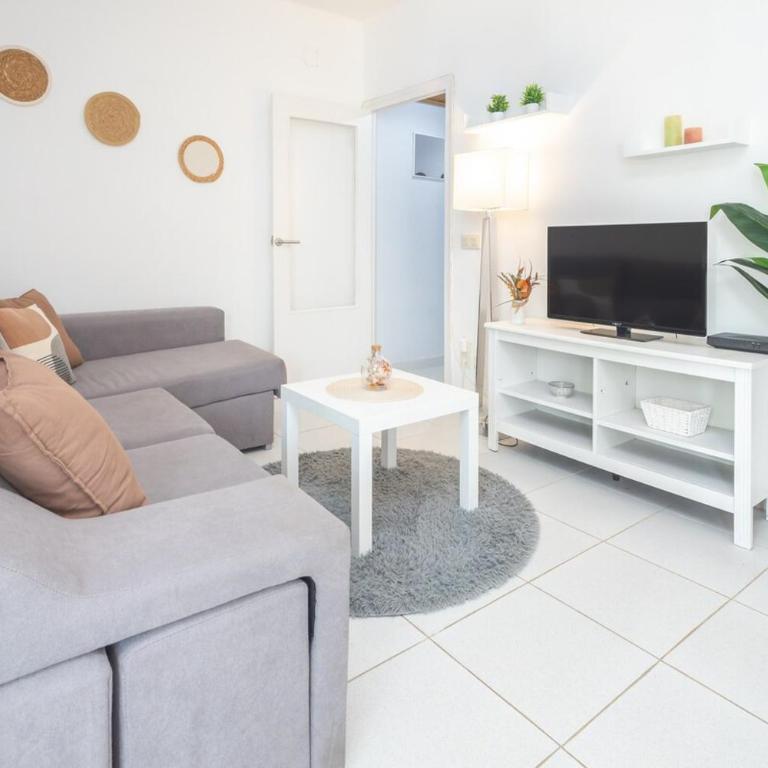 Luminoso apartamento a un paso de la playa - Apartamento - 3