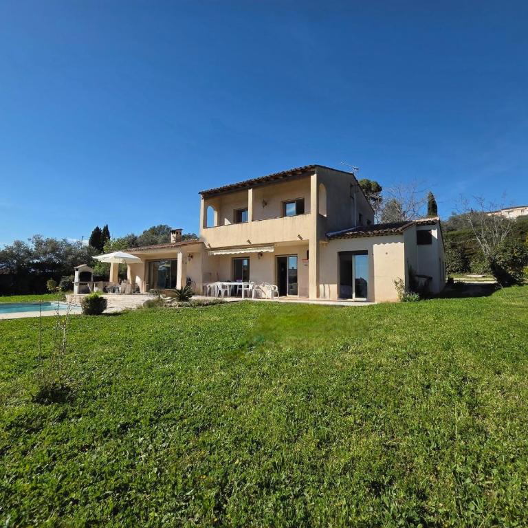 Villa 5P jardin Piscine wifi clim proche village Mouans sartoux et cannes - Casa de 4 dormitorios - 72