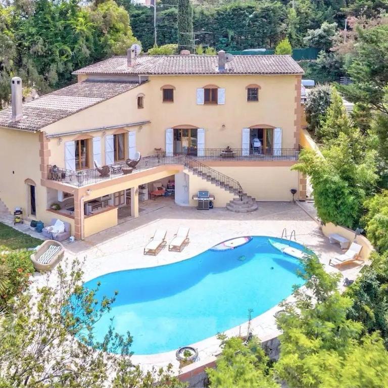 Villa de Prestige avec Piscine et Grand jardin - Villa - 1
