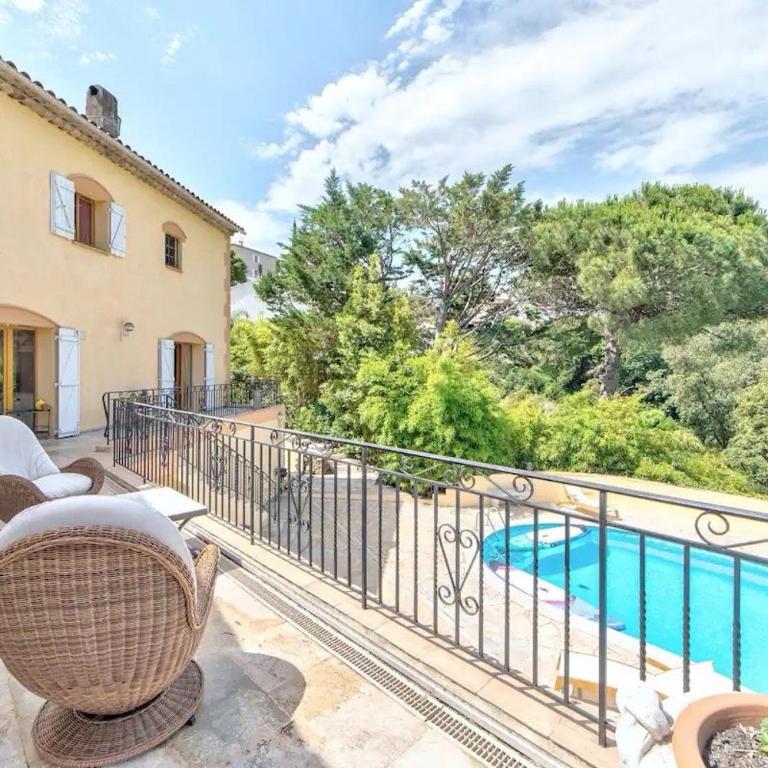 Villa de Prestige avec Piscine et Grand jardin - Villa - 3