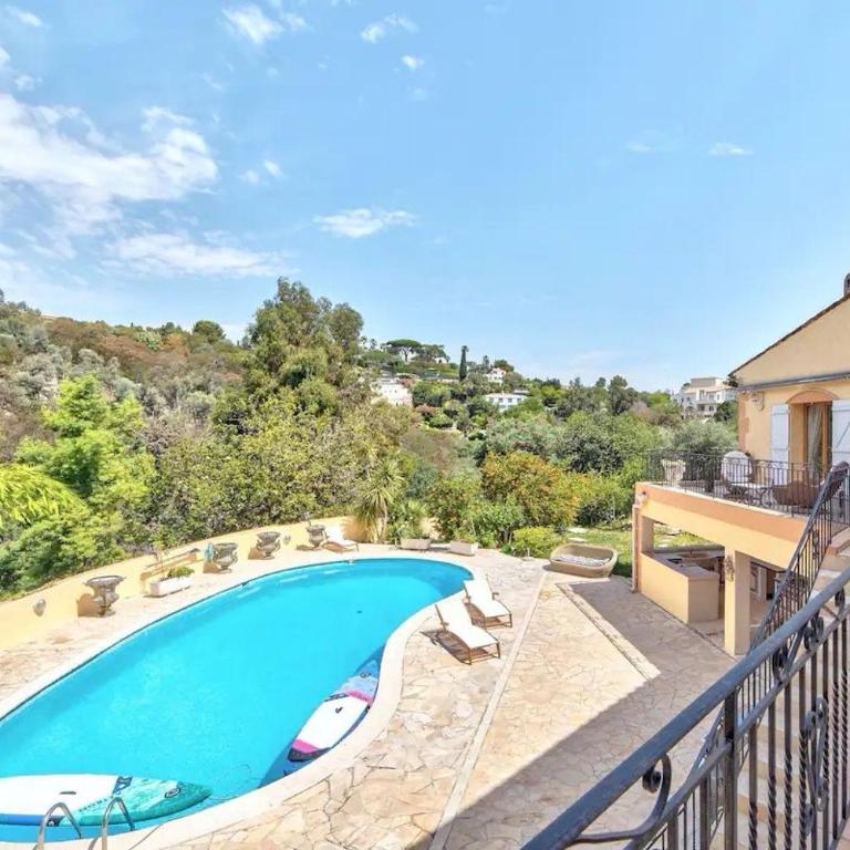 Villa de Prestige avec Piscine et Grand jardin - Villa - 12
