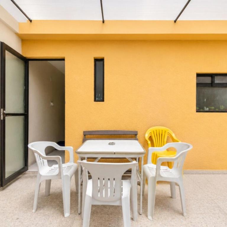Cozy bedroom at 5 min Mexico City Airport T1 & T2 - Double Room with Private External Bathroom - 19