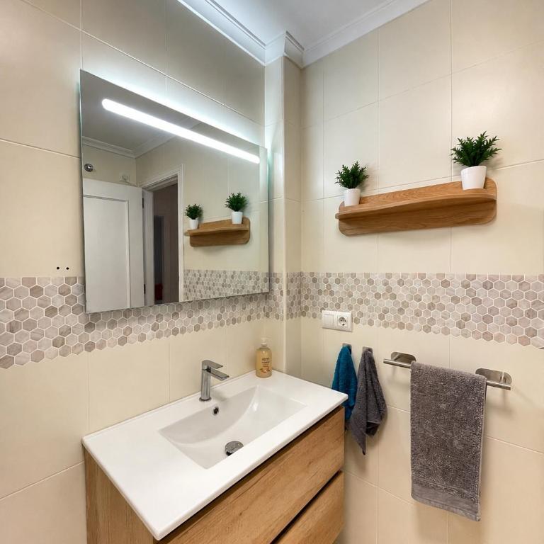 Bungalow with Pool & BBQ - Carabassi Beach 10' - Casa de 2 dormitorios - 12