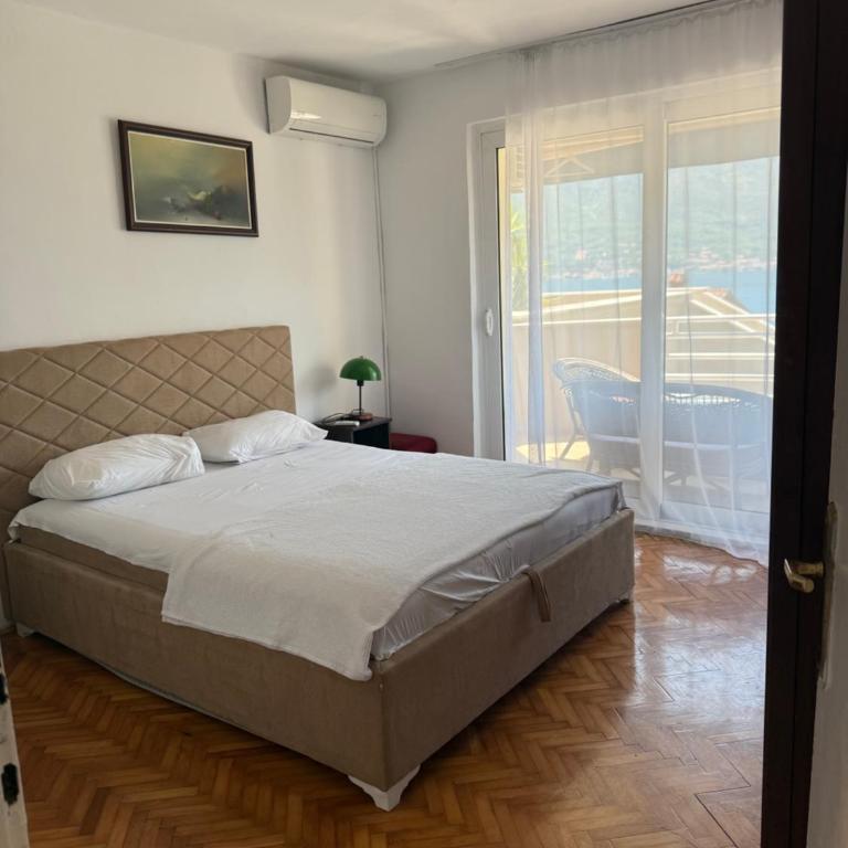 Vengo Apartments - Deluxe Apartment - 13
