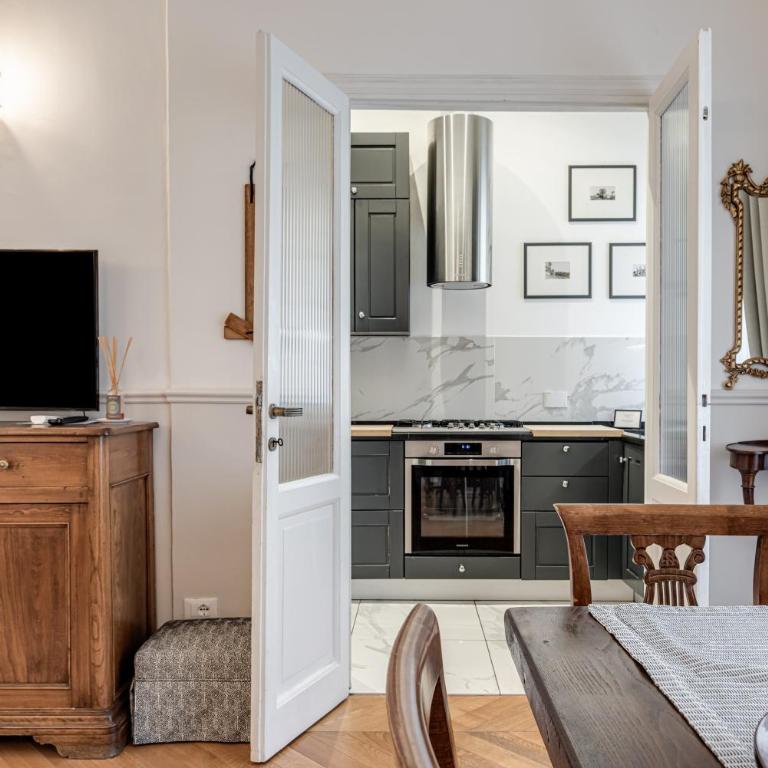 Maison Flora, Oltrarno Firenze - Appartamento Deluxe con 2 Camere da Letto e Vista Giardino - 2
