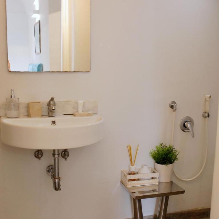 Helmirage Luxury Parlamento - Camera Tripla Luxury - 11