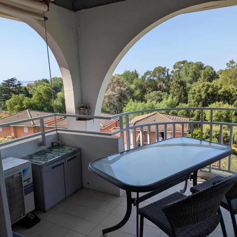 VUE MER- BEAU STUDIO-pour 2 personnes-Classé 3 étoiles -TERRASSE ABRITEE - Wi-Fi - CLIMATISATION - PARKING GRATUIT - Studio - Vue sur Mer - 7