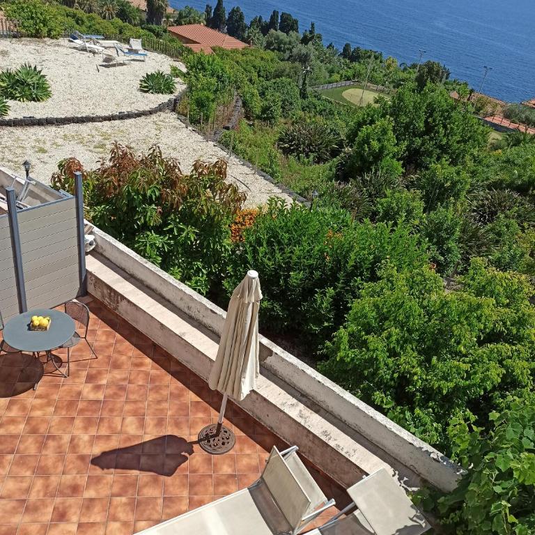 Casavacanze Residence Maia Volcani - Monolocale con Terrazza e Vista Mare - 4