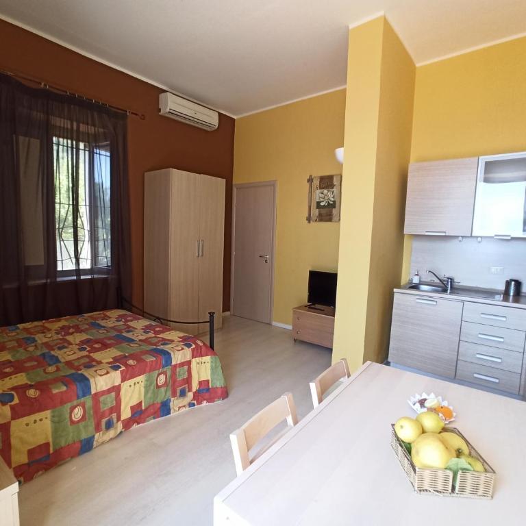 Casavacanze Residence Maia Volcani - Monolocale con Terrazza e Vista Mare - 9