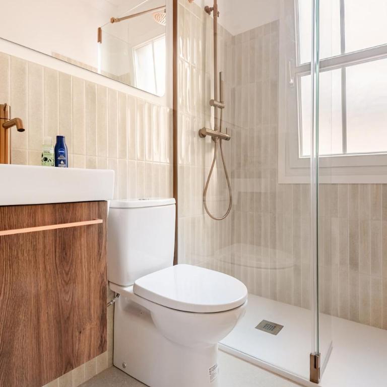 Premium Centro Bilbao free parking - Three-Bedroom Apartment - 11