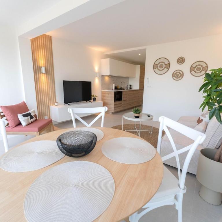 Appart' au calme avec piscine et terrasse - Appartement - 14