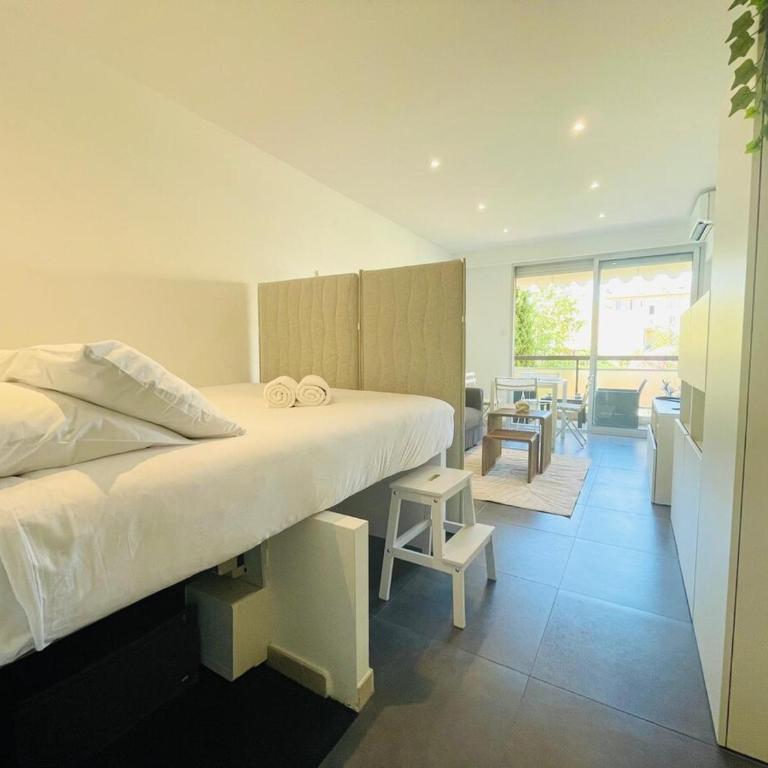Magnifique Appartement, Piscine, Proche gare - Appartement - 33