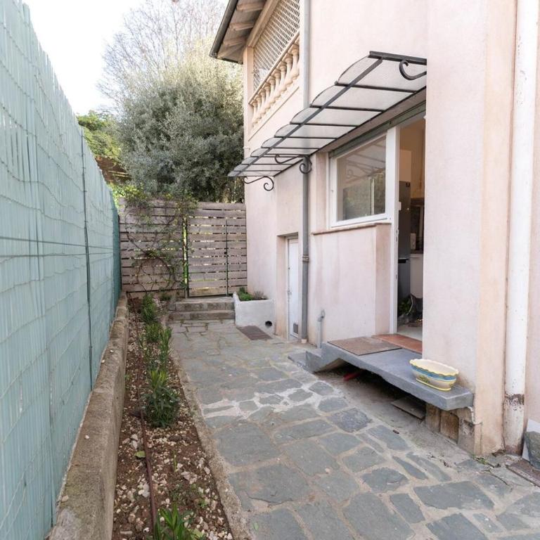 Magnifique rez de jardin Nice Port - Apartamento - 34