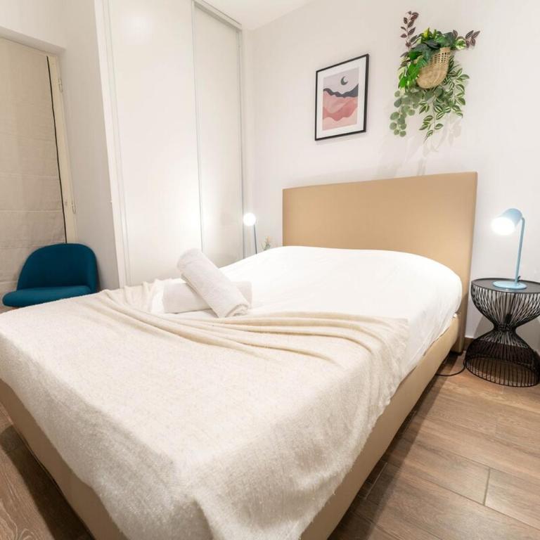 NS Spacieux T3 au cœur du Vieux Nice - Appartement - 12