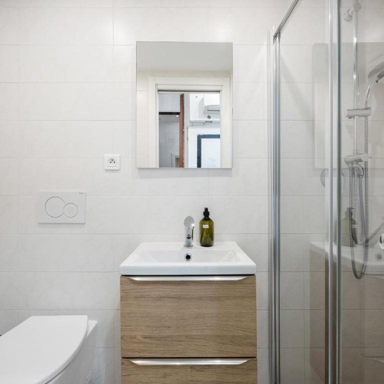 VR Studio mezzanine au cœur du Vieux Nice - Appartamento - 15