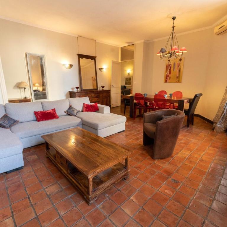 Spacieux 1CH au cœur du centre ville, accès tram facile - Appartement - 5